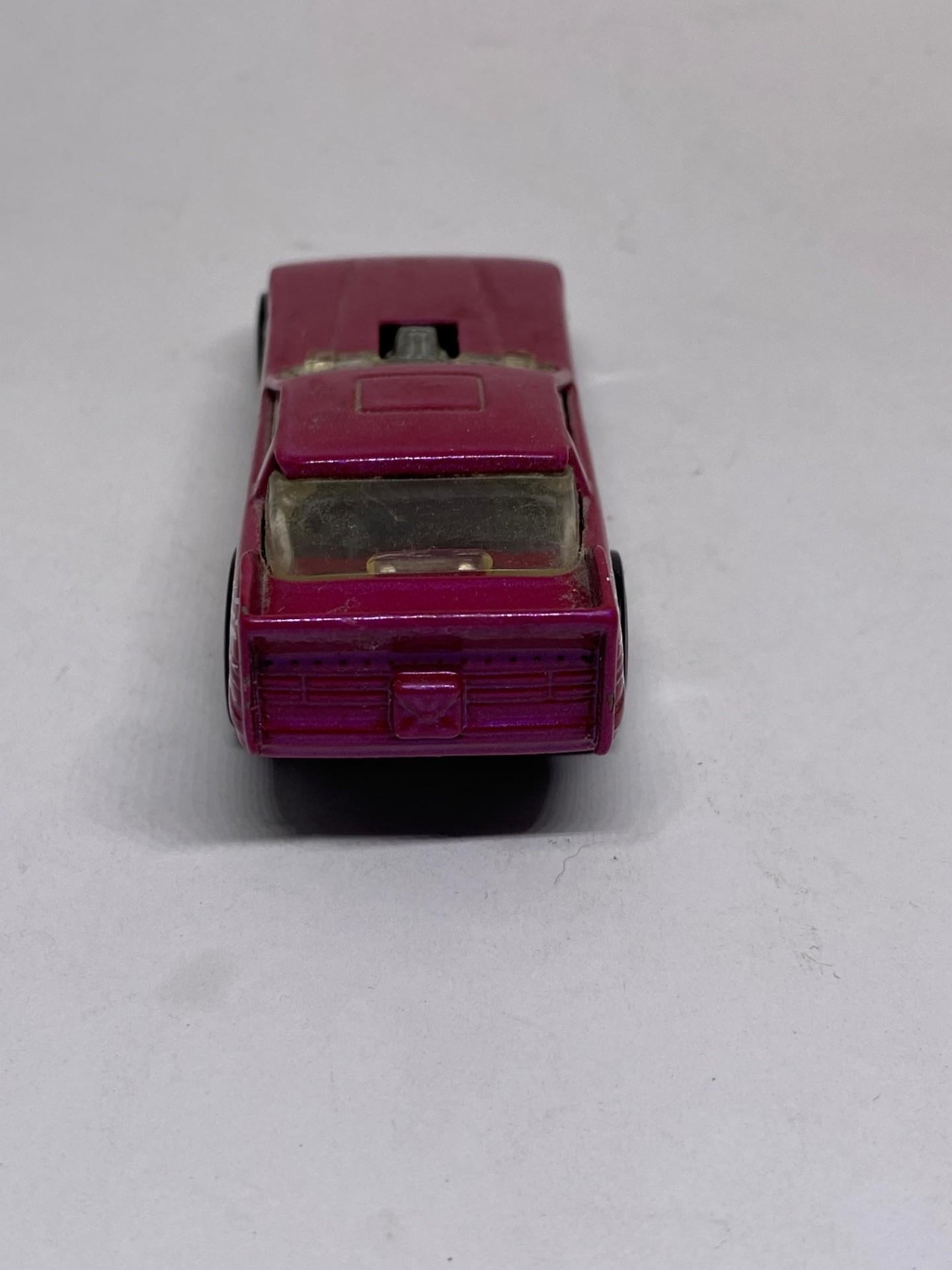 Hotwheels 1977  - "Bonneville Bullet" dragster - flip-up body - purple view 5